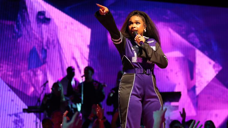 Was Jennifer Hudson’s All-Star Game Performance a Misfire? Mixed Reactions Spark Conversation